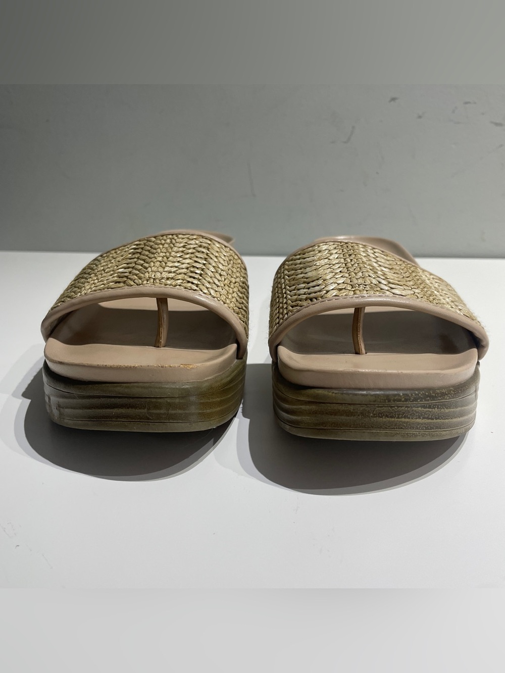 Donald Pliner Raffia Patterned Slides Woven Platform Slides Y2K Style - Picture 6 of 13